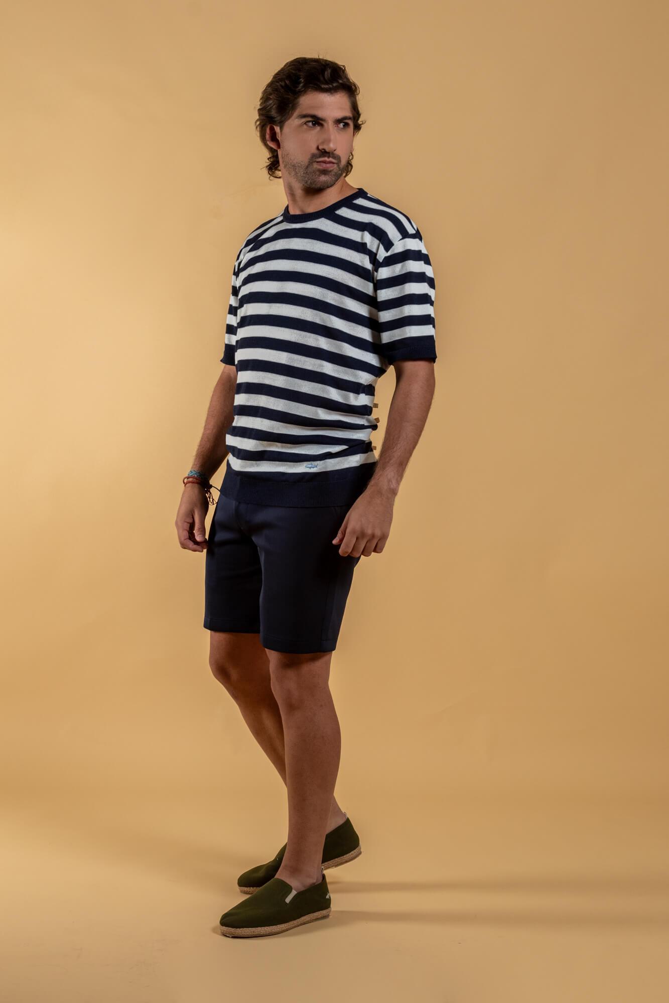 CAMISETA DE PUNTO BLANCA RAYAS AZULES