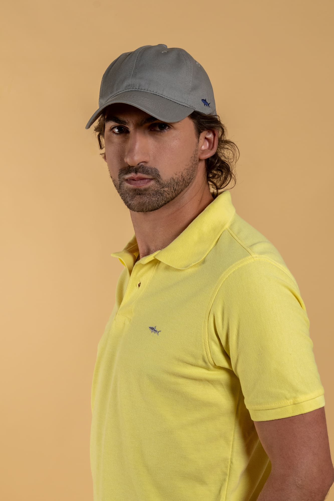 GORRA GRIS