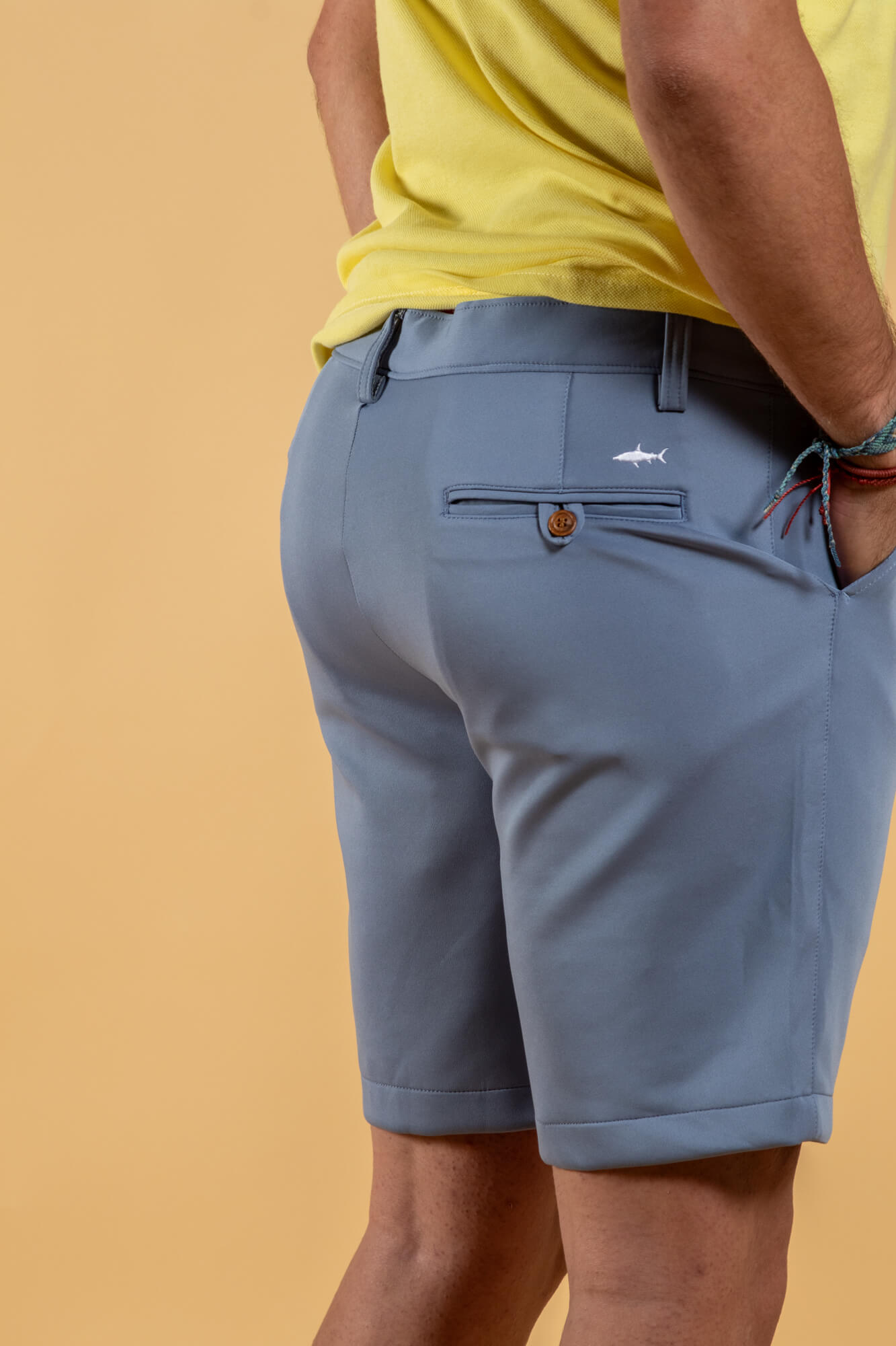 BERMUDA POCKET AZUL CLARO